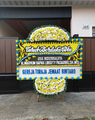 Papan Bunga Duka di Rambah Samo