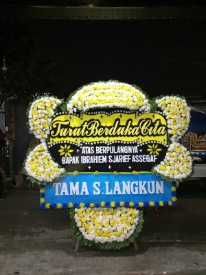 Papan Bunga Duka di Rambah Samo